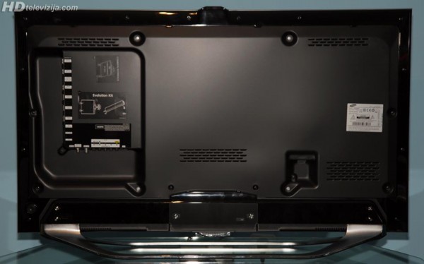 samsung-es8000-backview