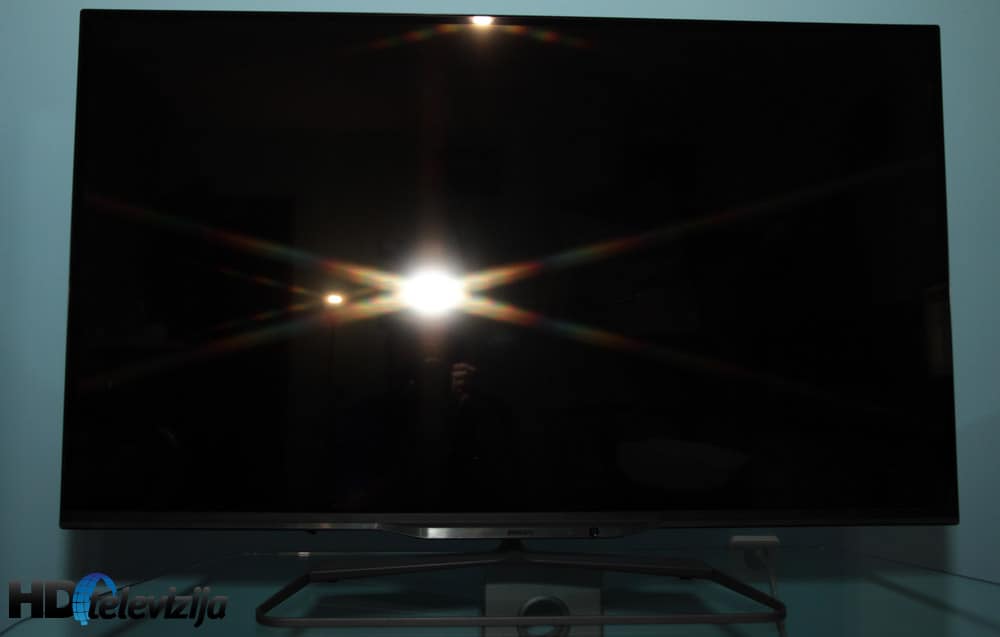 philips-pfl7008-3D-front
