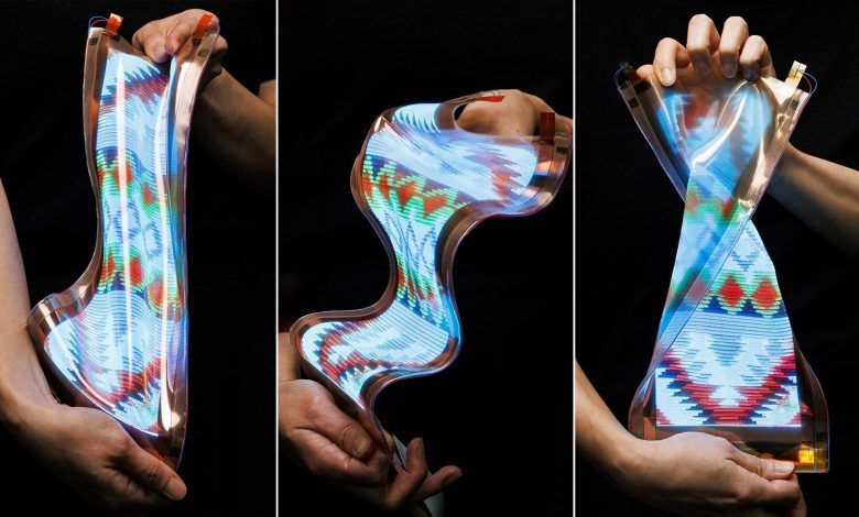 Photo-1--LG-Display-Succeeds-in-Developing-World-s-First-Stretchable-Display-that-Expands-by-50-Perc